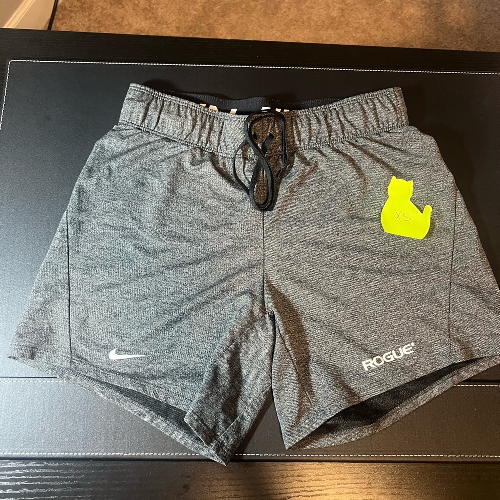 Women’s Nike Rogue Shorts. XS